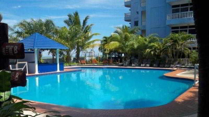 Sanctuary Resort - Apartment Hotel Чератинг Екстериор снимка