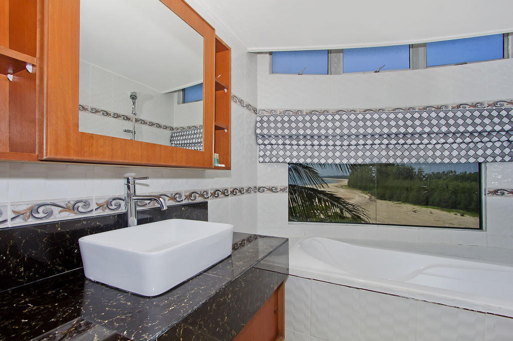 Sanctuary Resort - Apartment Hotel Чератинг Екстериор снимка